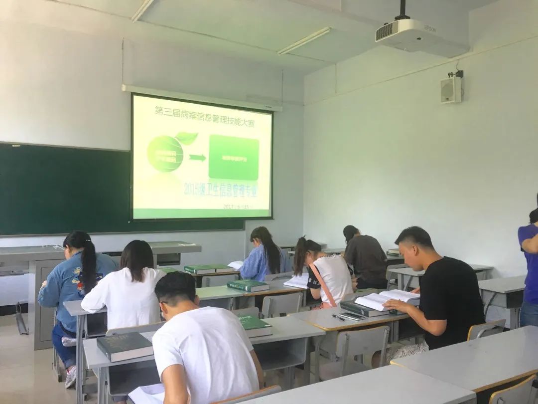 长春医学高等专科学校最高分_长春医学高等专科多少分_长春医学高等专科学校分数线