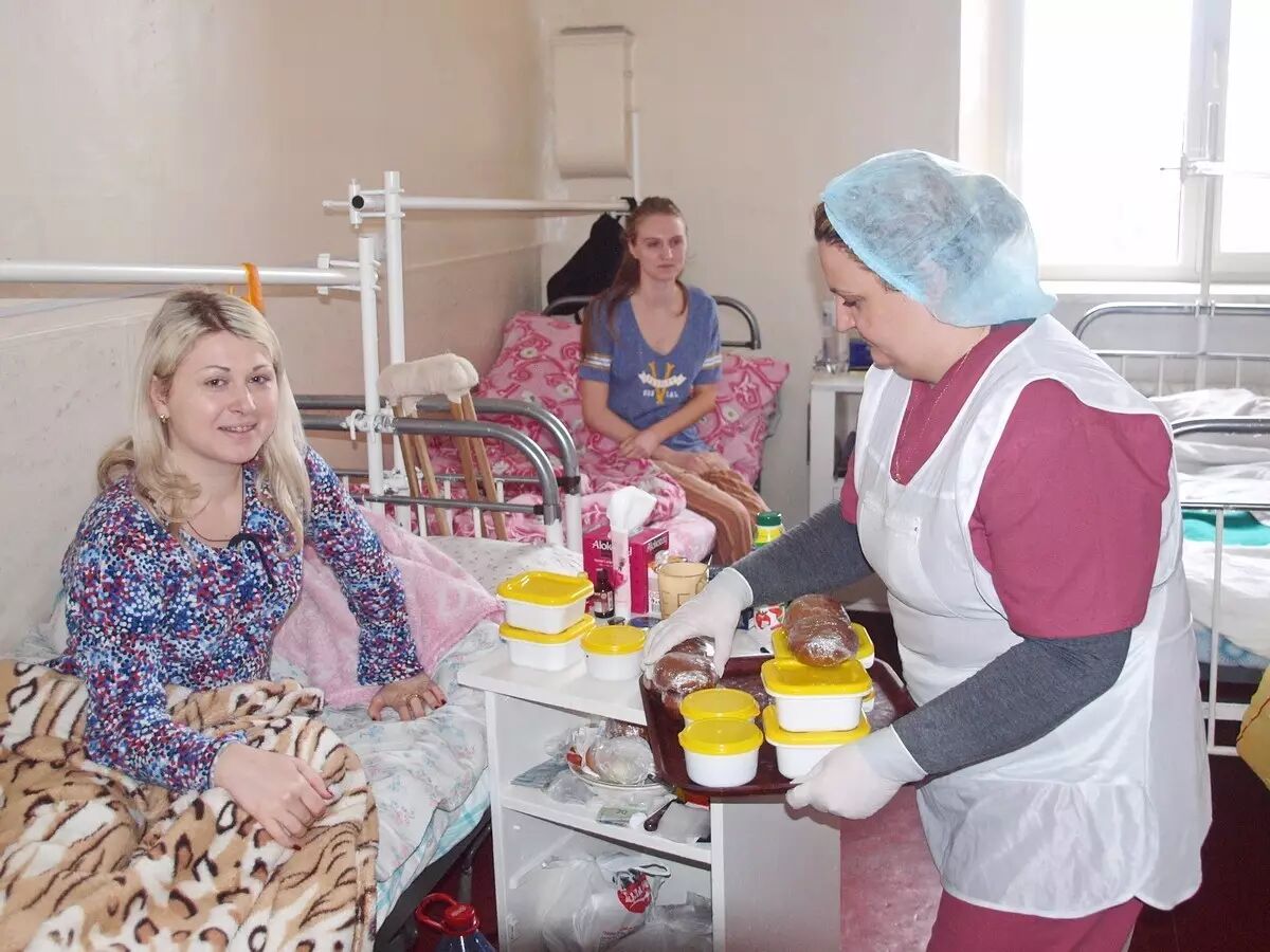 俄罗斯是全民免费医疗,这包括了患者在住院其间的