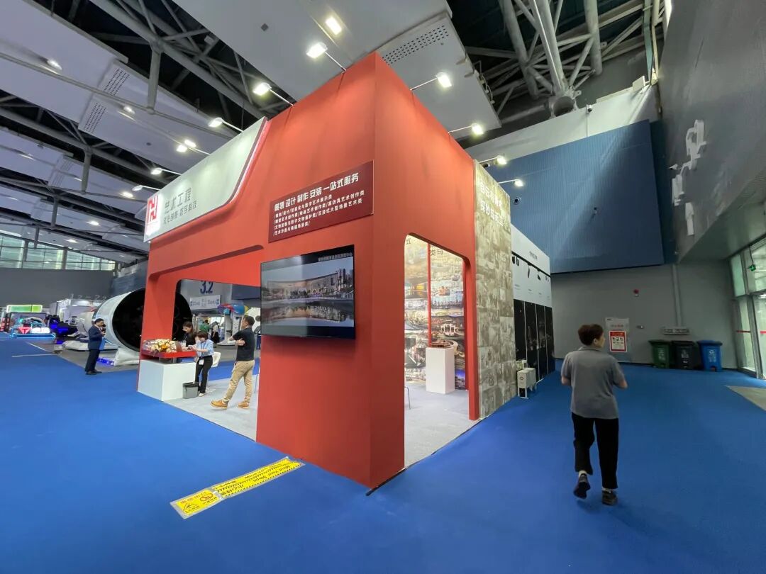 和音艺术展台侧面全景