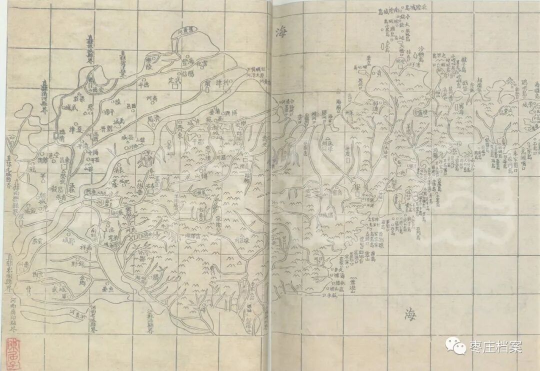 几幅明清时期的手绘地图,里面或详细或粗糙,从书籍延伸到了地图上