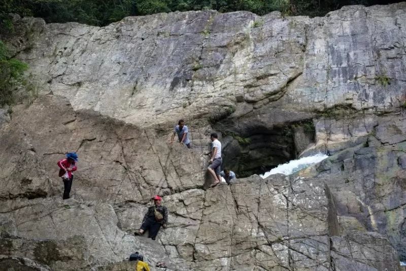 美炸！柳州附近竟藏著一個神秘景點「石中河」！還有清涼瀑布… 旅遊 第21張