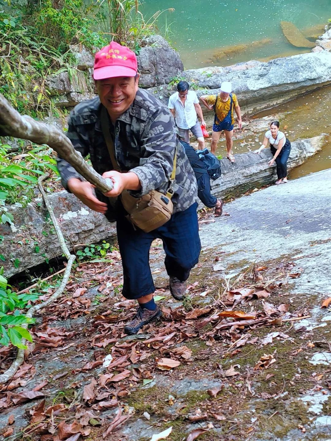 美炸！柳州附近竟藏著一個神秘景點「石中河」！還有清涼瀑布… 旅遊 第18張