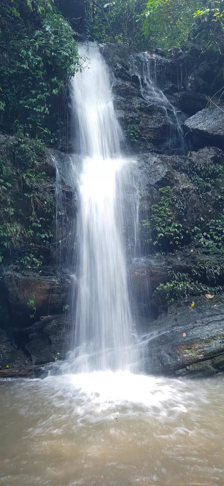 美炸！柳州附近竟藏著一個神秘景點「石中河」！還有清涼瀑布… 旅遊 第33張