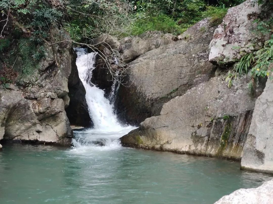 美炸！柳州附近竟藏著一個神秘景點「石中河」！還有清涼瀑布… 旅遊 第27張