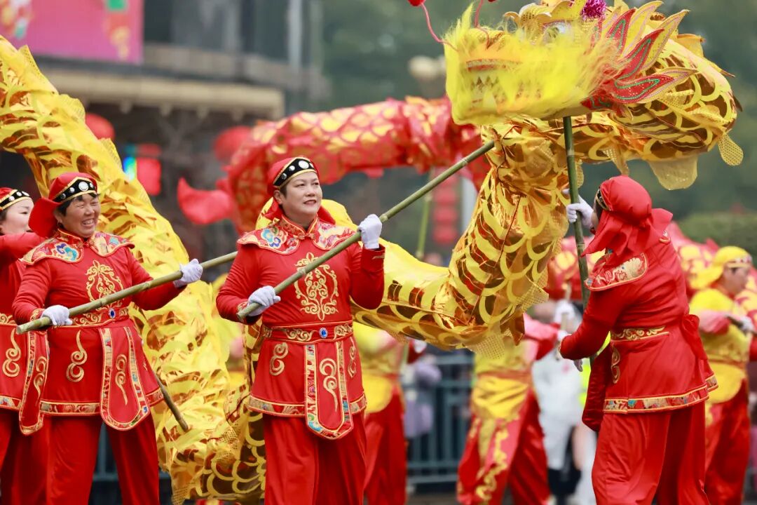 现场超燃诸暨元宵踩街盛况空前接下来还有一大波活动