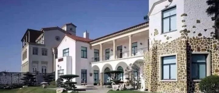 娱乐圈最恩爱夫妻，年入千万却还在租房住？那些不买房的明星住得怎么样