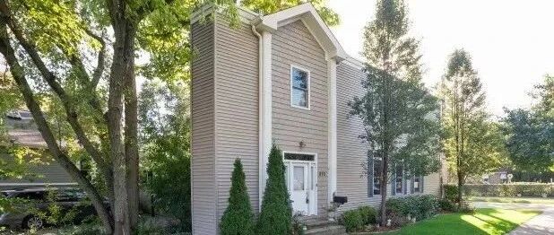 上海超牛纸片房：25㎡塞6个房间，最窄处仅0.2米，却被夸上天！