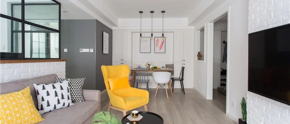 家里要不要装踢脚线？看完这个瞬间明白了！