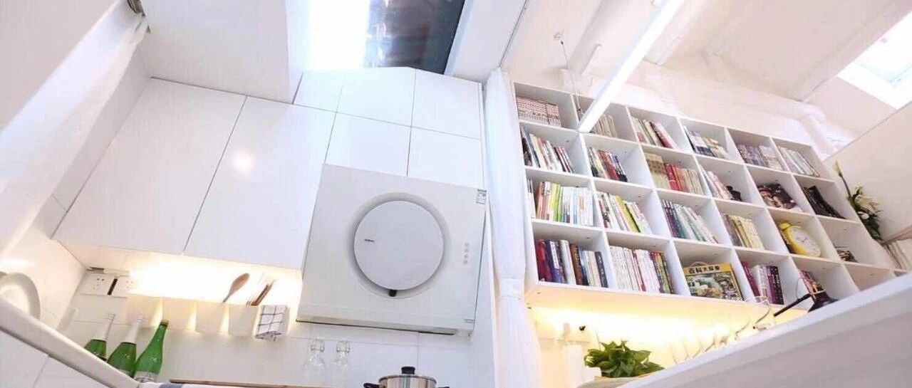 一家三口挤北京10㎡陋室，十年不看电视，没有厕所却藏书过万：把生活熬成了诗