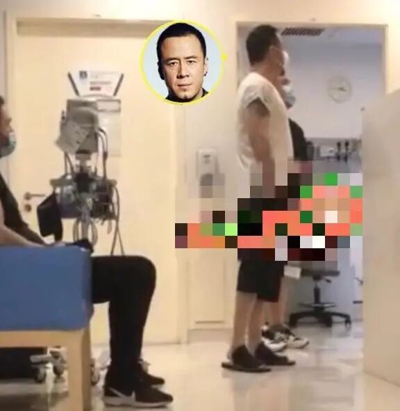 47岁杨坤近况曝光！深夜现身医院忙检查，状况不佳显疲惫令人担忧抑郁症复发（组图） - 3