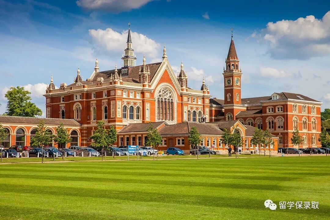 英国留学中介比较 英国留学中介费一般是多少？