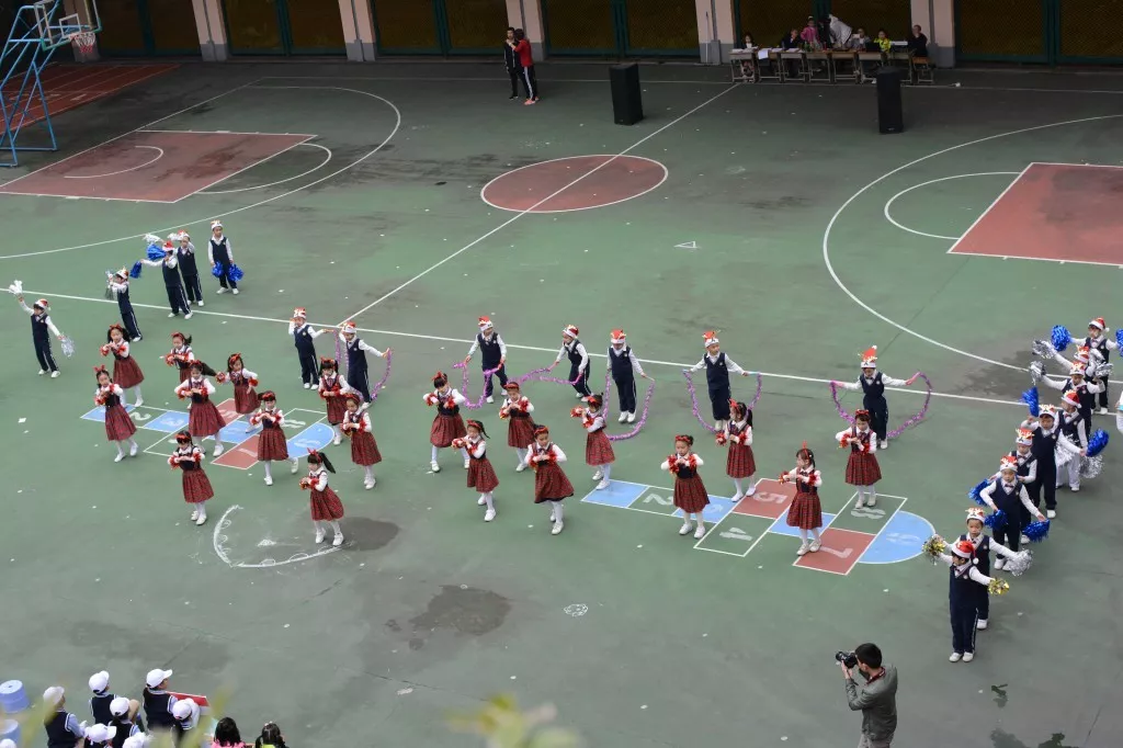 健康是生命的基石、运动是生命的源泉、快乐是生命的花朵 ——信孚祥景小学体育节暨运动会报道 健康是生命的基石、运动是生命的源泉、快乐是生命的花朵 ——信孚祥景小学体育节暨运动会报道