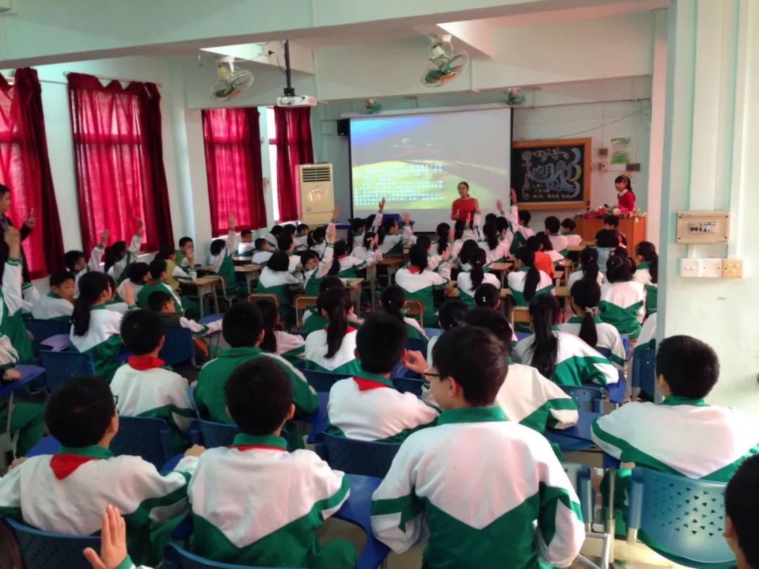 给孩子一个舞台,立孩子一生德行,展孩子一身才华——祥景小学第八届名生大讲坛风采 给孩子一个舞台,立孩子一生德行,展孩子一身才华——祥景小学第八届名生大讲坛风采