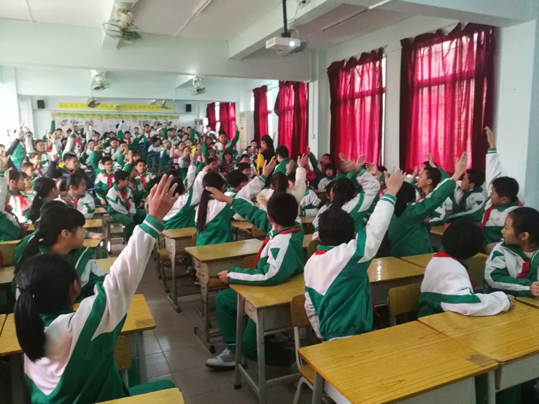 给孩子一个舞台,立孩子一生德行,展孩子一身才华——祥景小学第八届名生大讲坛风采 给孩子一个舞台,立孩子一生德行,展孩子一身才华——祥景小学第八届名生大讲坛风采