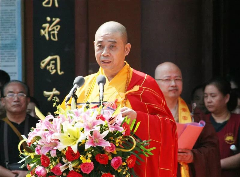 隆醒大和尚出席湖北黄梅老祖寺崇延法师升座仪式和庆典活动