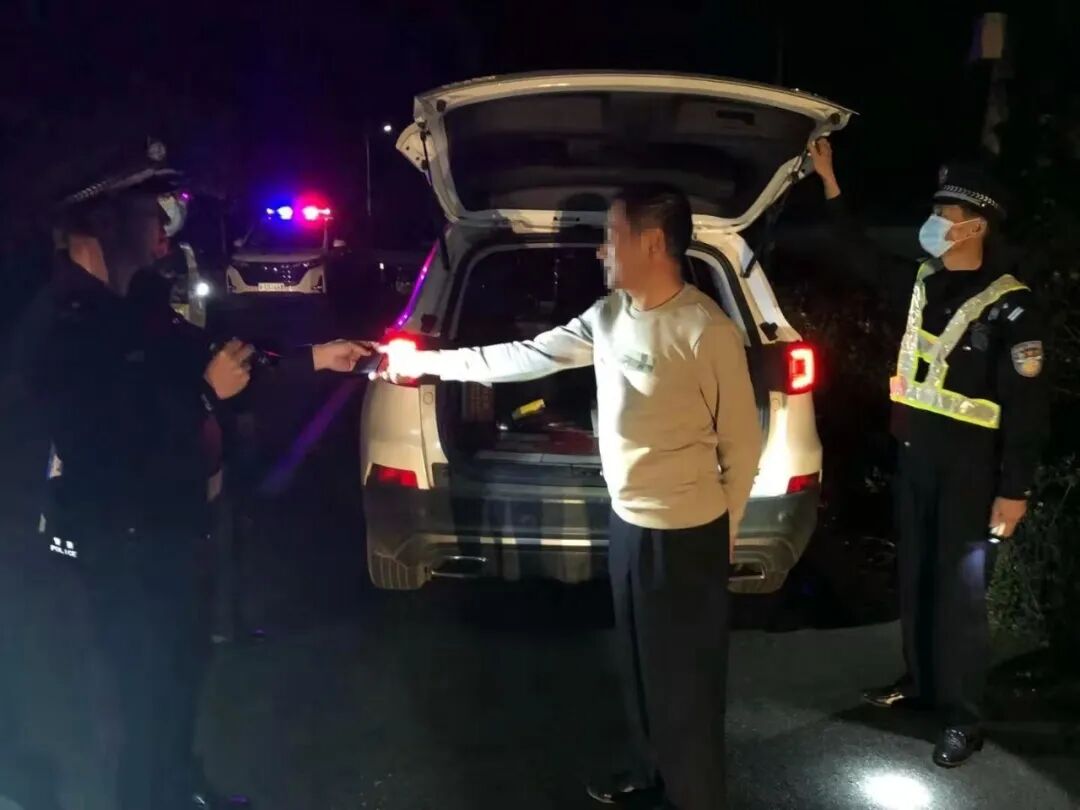 徐闻县政府门户网站- 打击防范多措并举,元宵佳节祥和安定