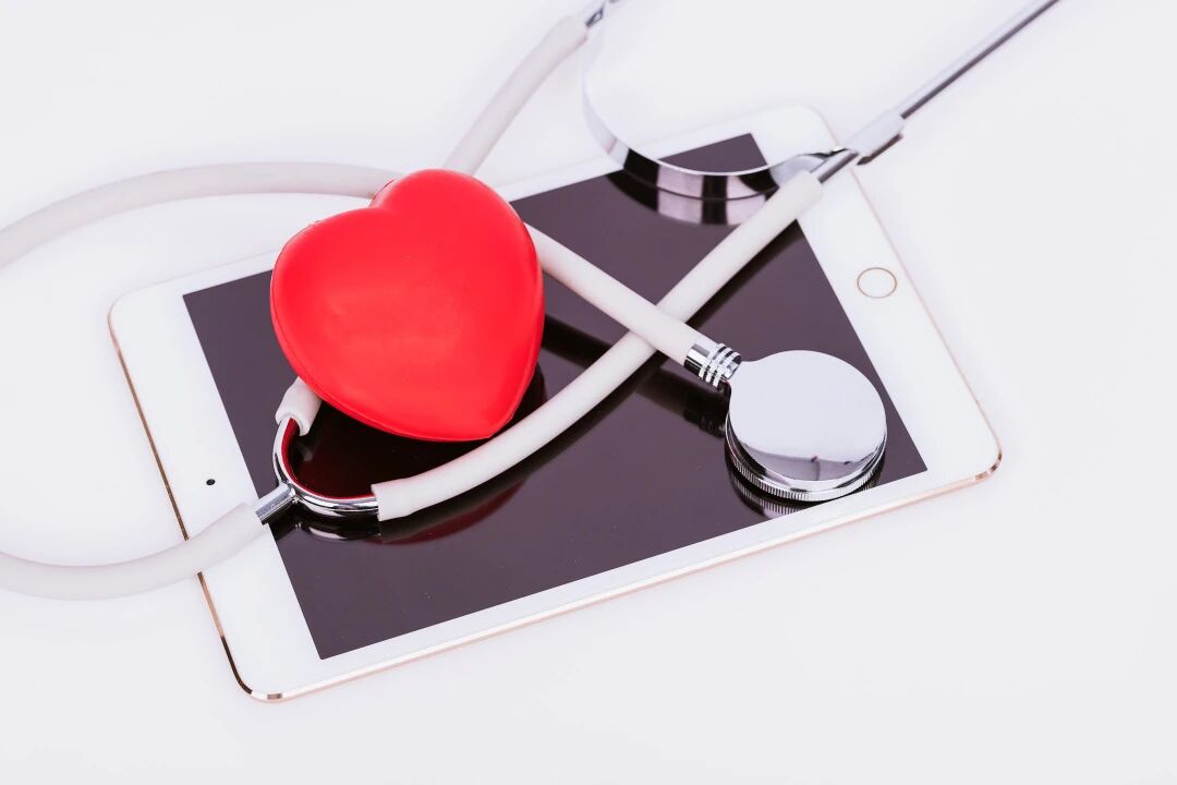 心血管医生的职称、年龄、医院背景高，经验水平就一定高吗？？