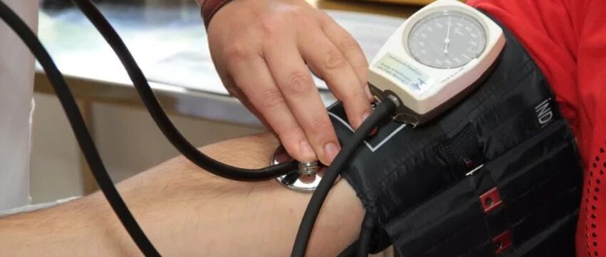 早读 | 精神压力大也会导致高血压？这样处理就对了！