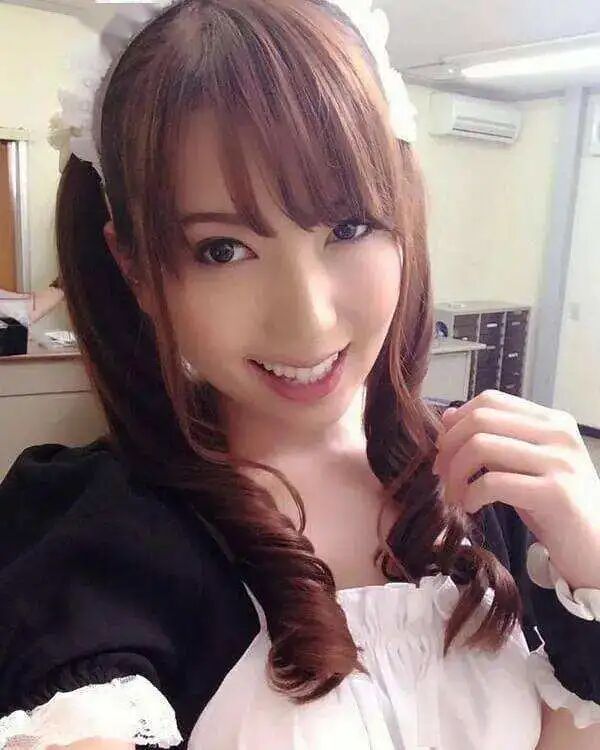 香氛女王波多野结衣美图分享，暗黑界的传奇！ - 懂杯帝评测网