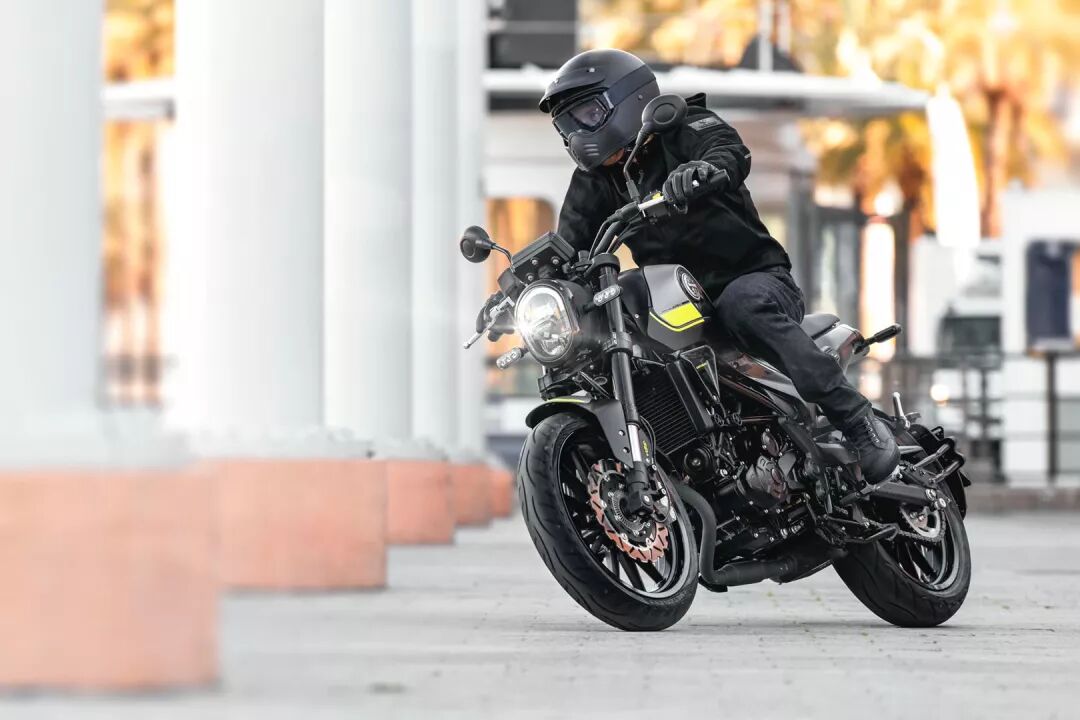 贝纳利幼狮250正式发布，售价19900元