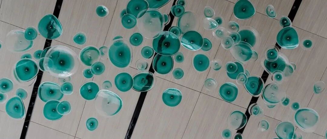 700 ㎡大地色系，塑造富有感染力的磁场