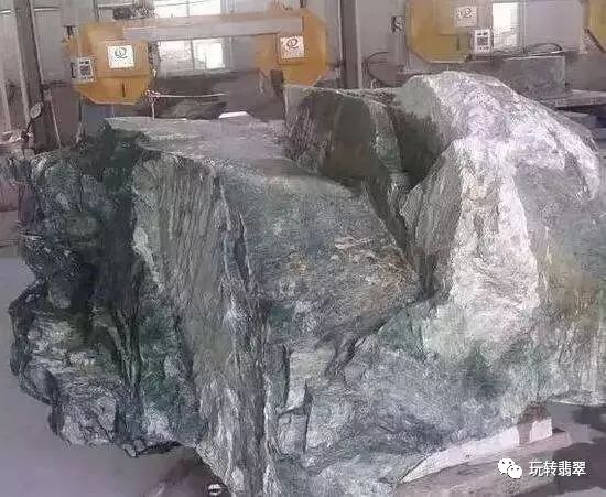 碧玉手镯2万价格的图片_和田玉碧玉手镯价格_和田碧玉手镯价格