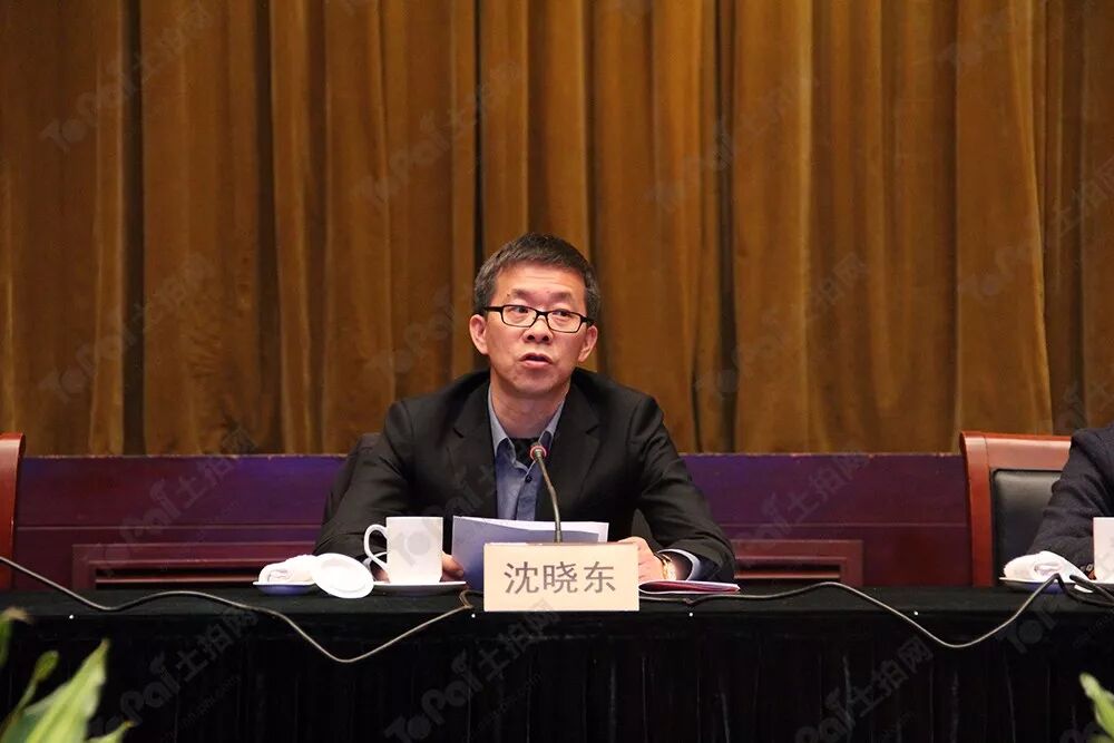 本次会议由常熟市委常委,副市长沈晓东主持,沈市长首先对各位参会客商