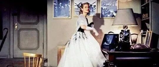 法式风格怎么穿才高级？教你3招解锁法式穿搭，拥有优雅气质