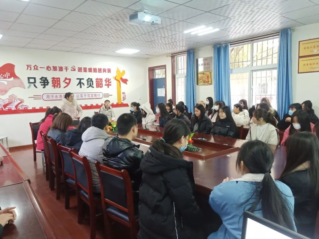 聆听学生心声，共筑美好未来 | 我校2020年度学生座谈会如火如荼进行中····