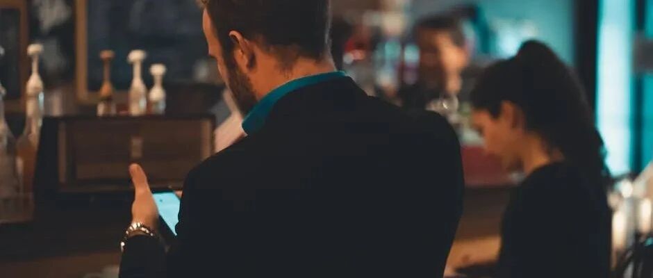 领导问“你对公司有啥建议”回答这三个字的人，都很危险!