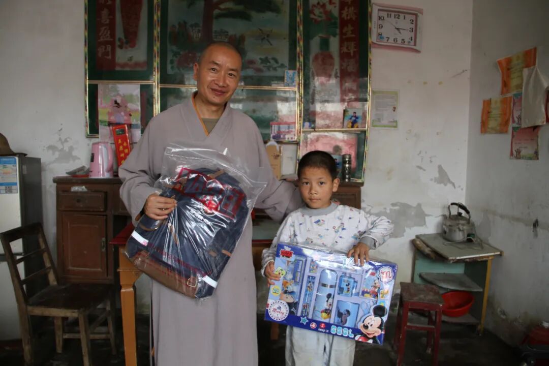 又逢开学季 | 庐山东林寺助学扶教忙