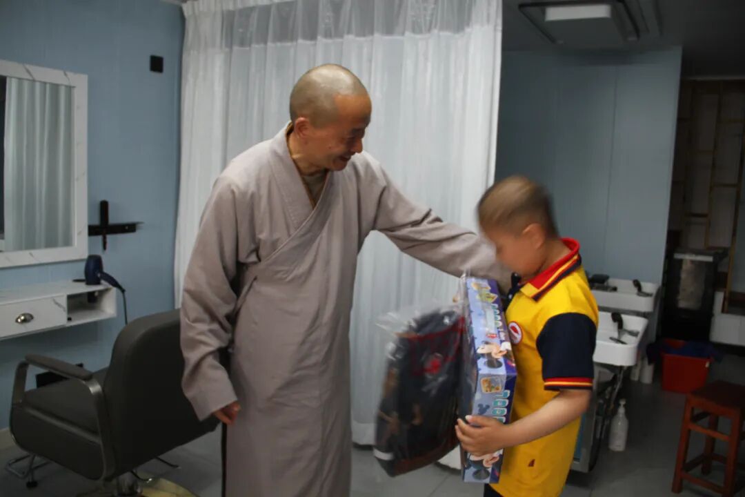 又逢开学季 | 庐山东林寺助学扶教忙