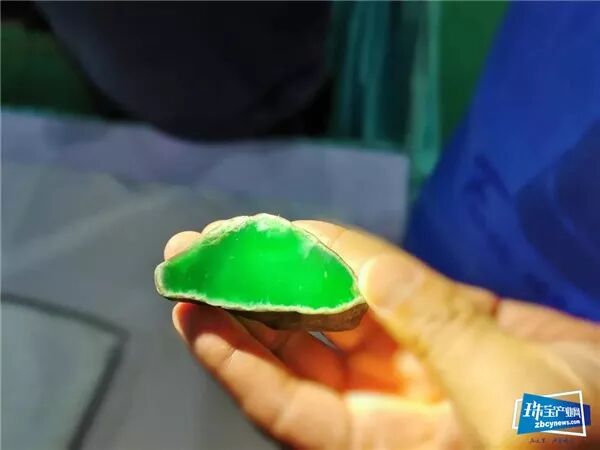 3020名中国籍客商入场缅甸玉石公盘，但还是担心一件事......