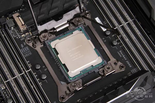 2017年CPU盘点：AMD和Intel已使出洪荒之力