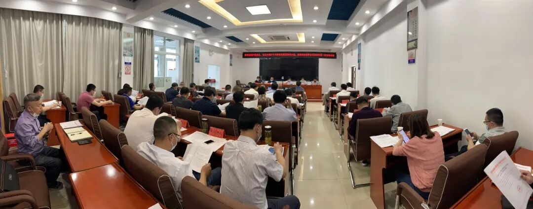 长江委员会_如果一颗原子弹投入长江那么会污染多长时间_证监会发审会委员