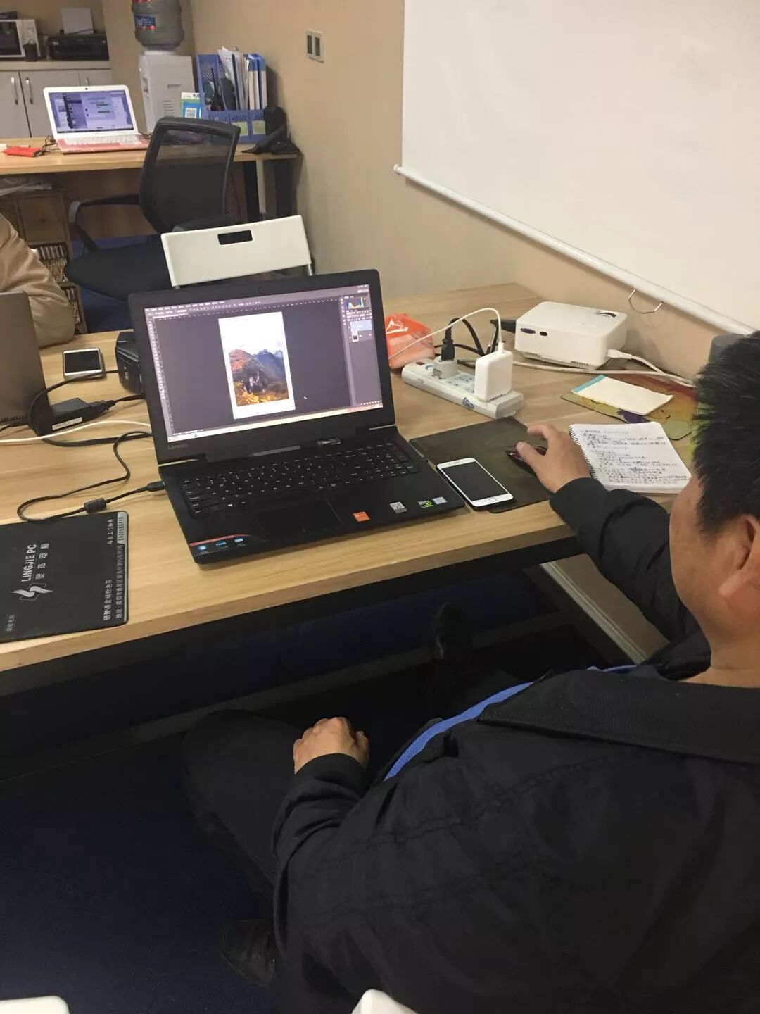 ����ʦ�� �ɶ�����ʦ��Ӱ��ѵѧУ