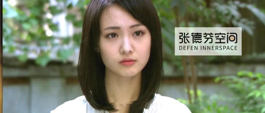 郑爽崩溃，工作人员心累：每个假笑背后，都是一次“情绪劳动”