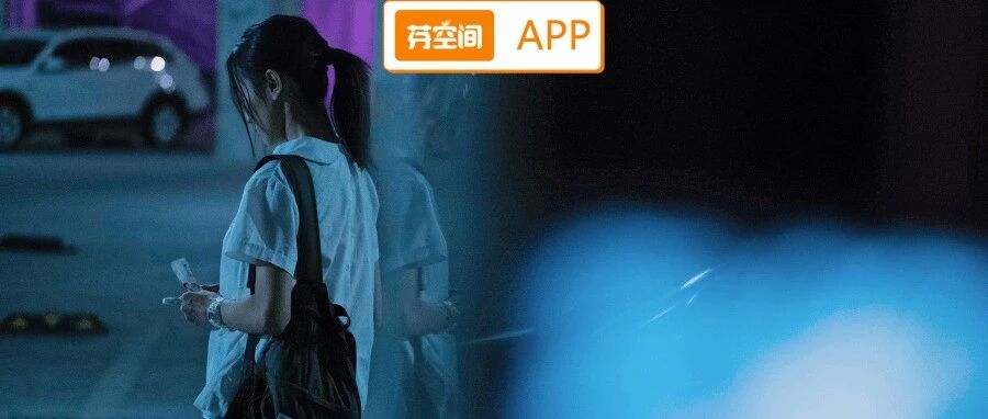 被父母抛弃后，16岁少女为爱“堕落”：内心缺爱的人，请这样自救！