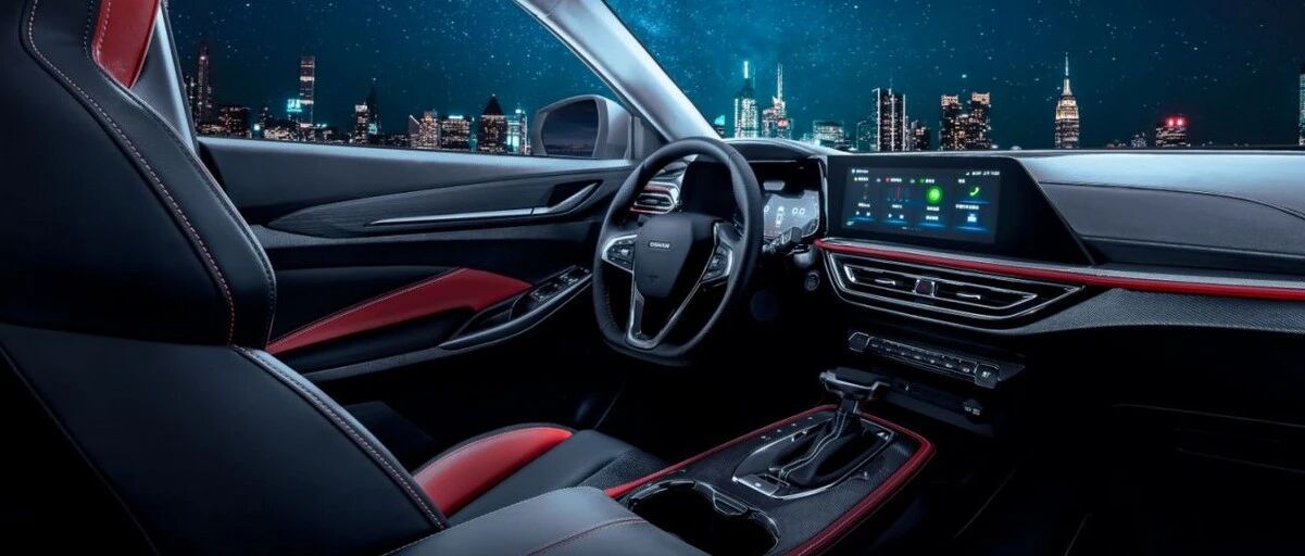 什么样的内饰能打动年轻人？长安欧尚X5是这么回答的