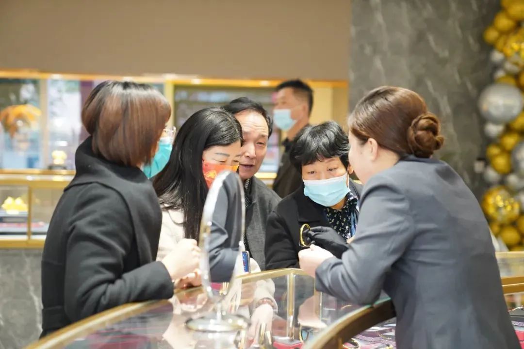 金价上涨却没人卖金_金价涨了卖合适还是留_金价上涨没有