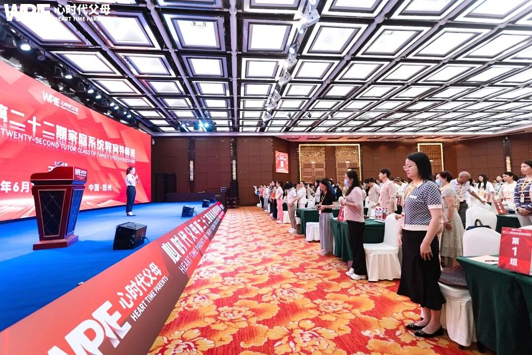 在博物馆花了300块钱都没让孩子爱上历史，没想到用一个旧拖把做到了