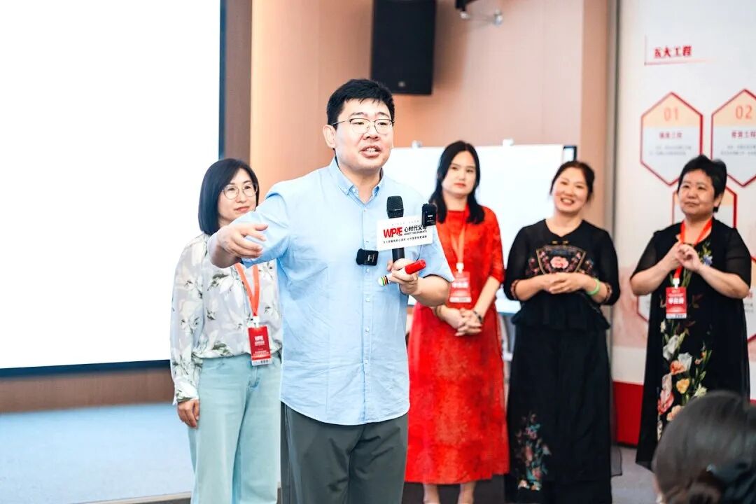 孩子不上学，家长很“感恩”？兆鹏老师毫不留情的撕开家长的“美颜滤镜”