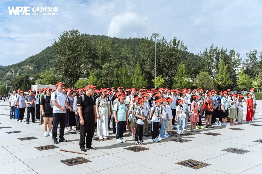 【365全年全家陪伴赢】当孩子说“他们不跟我玩”，父母别急着安慰，真正的狠招只有两个字！