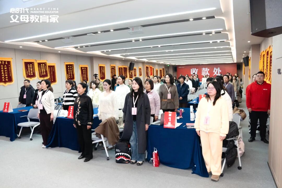 孩子吐槽说：“文聪老师就是这样教你的？”——为什么孩子最讨厌“懂道理”的父母？原因在这里！