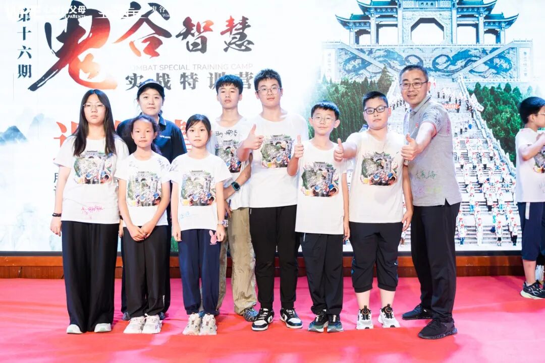 “好个屁！”——那句脱口而出的回应，瞬间灭了孩子眼里的光