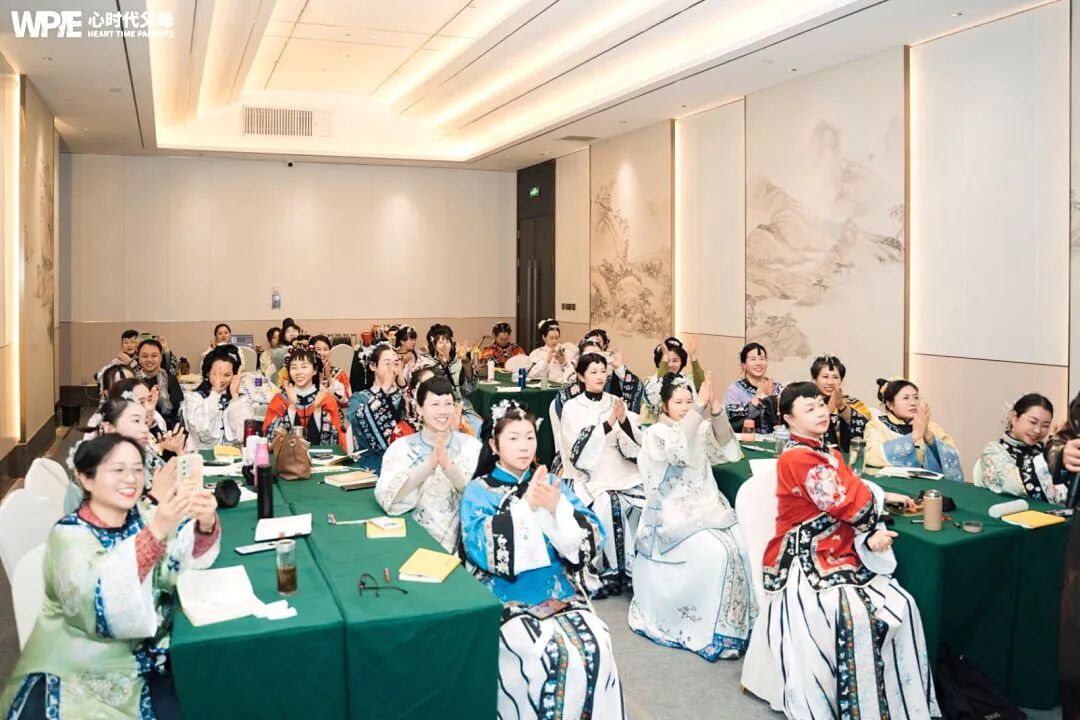 帮女儿入选，她没笑；靠自己拿“优”，她却笑了——我以为我在帮孩子赢，其实我在让她输！