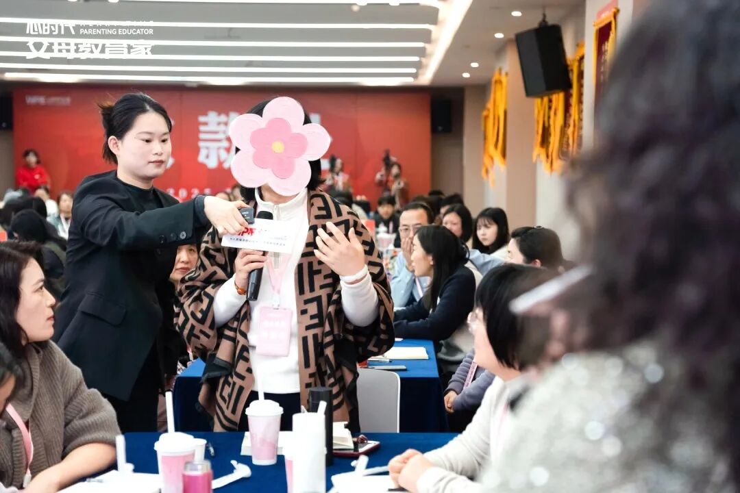 孩子吐槽说：“文聪老师就是这样教你的？”——为什么孩子最讨厌“懂道理”的父母？原因在这里！