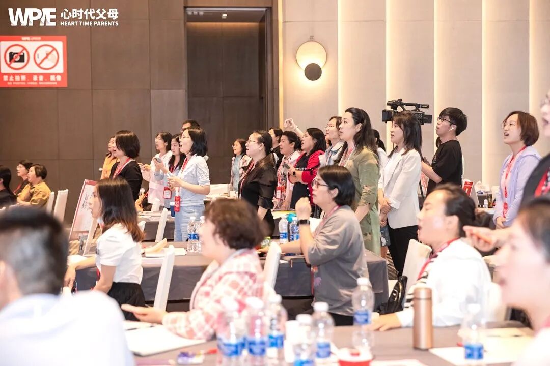 7年沉淀，1个决定，66期坚守：我把“傻傻相信”熬成了光！