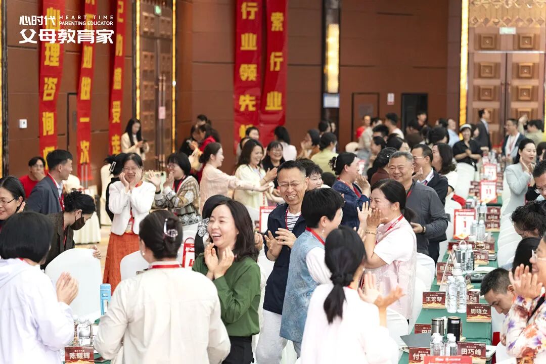 【心理咨询实战班】“怕店员失望，更怕被看不起”——你也是那个硬着头皮买单的人吗？