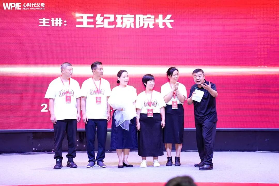 【家庭生态导师班】室友使唤她跑腿、零食被共享、东西被乱翻——而她，为何连一个“不”都不敢说？